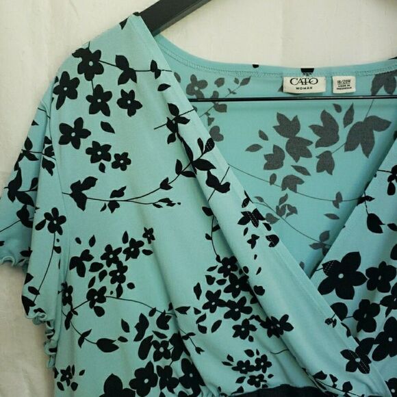 Cato Blue Black Floral Faux Wrap V Neck Top Flutter Sleeves Woman Size 18/20W - Picture 4 of 11